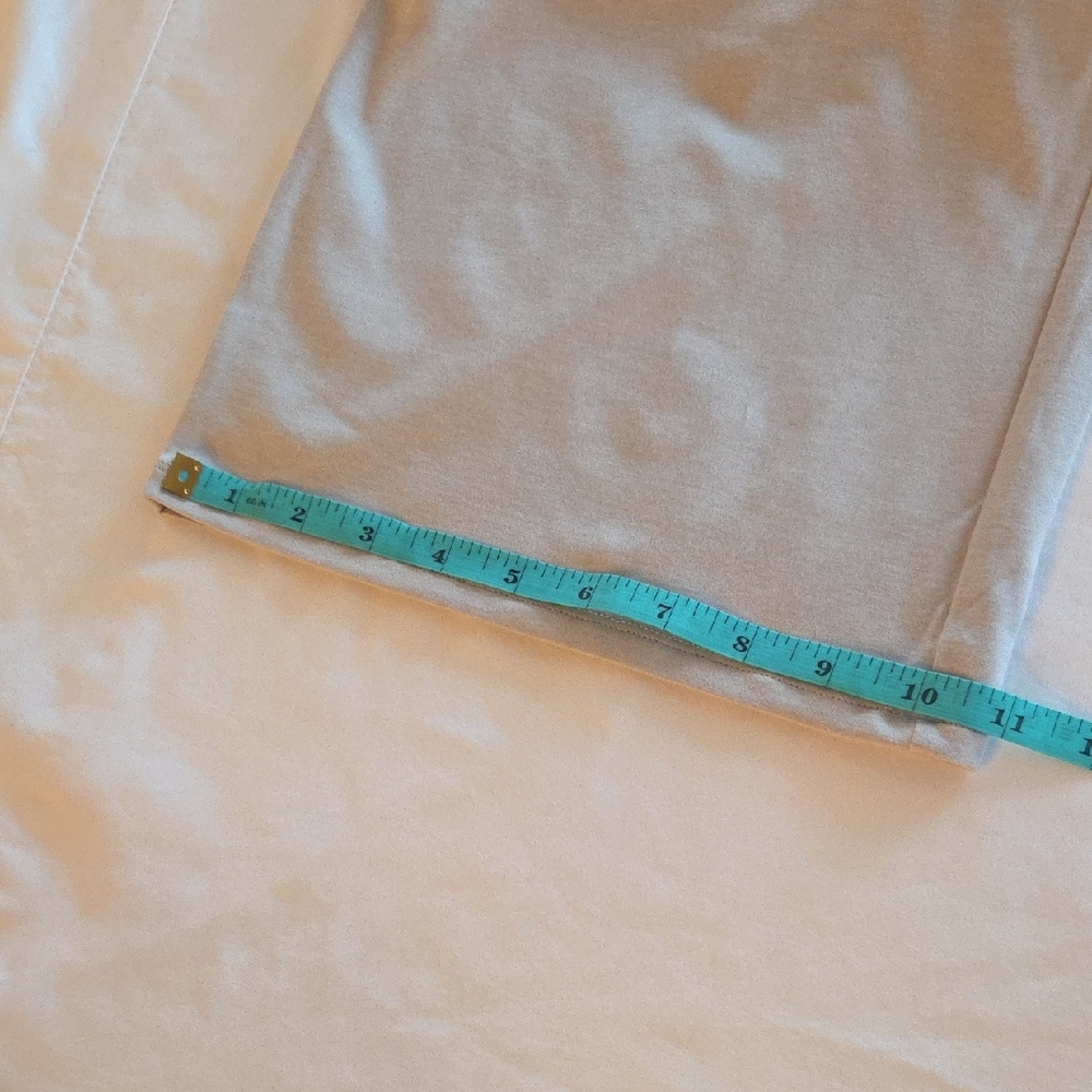 Vuori Light Khaki Joggers - Picture 5 of 6